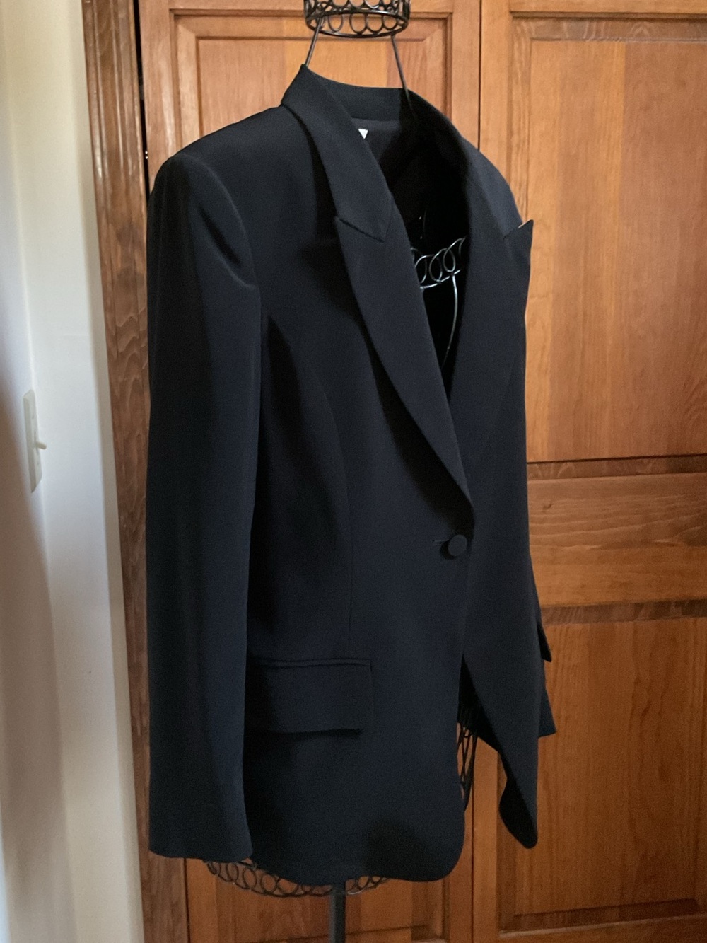 Co Women's Black Single-Button Tailored Blazer, Large